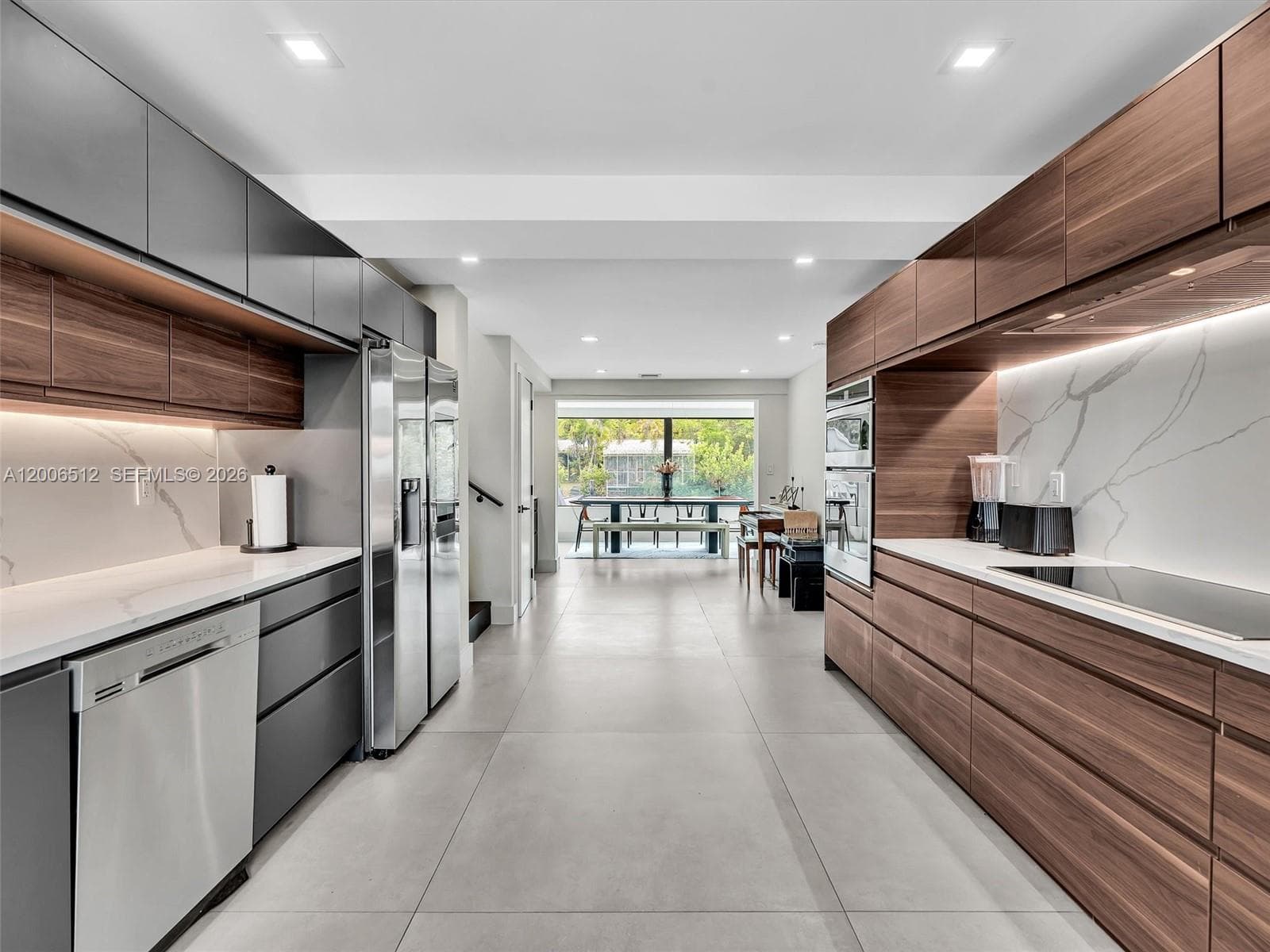 2448 Okeechobee Ln photo 9