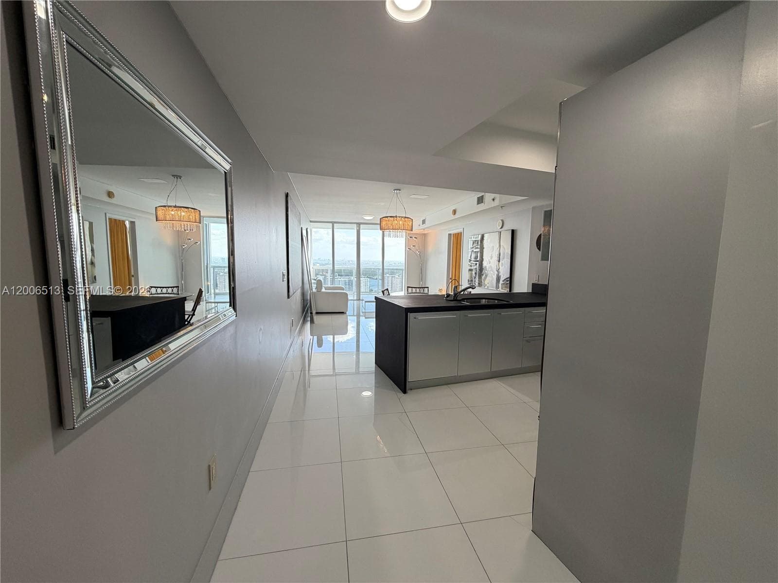 18201 Collins Ave 5105 photo 3