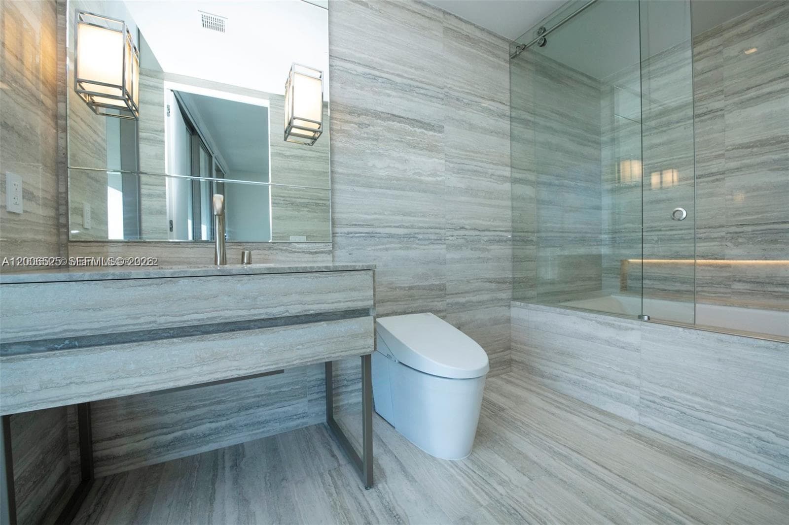 18975 Collins Ave 2205 photo 16