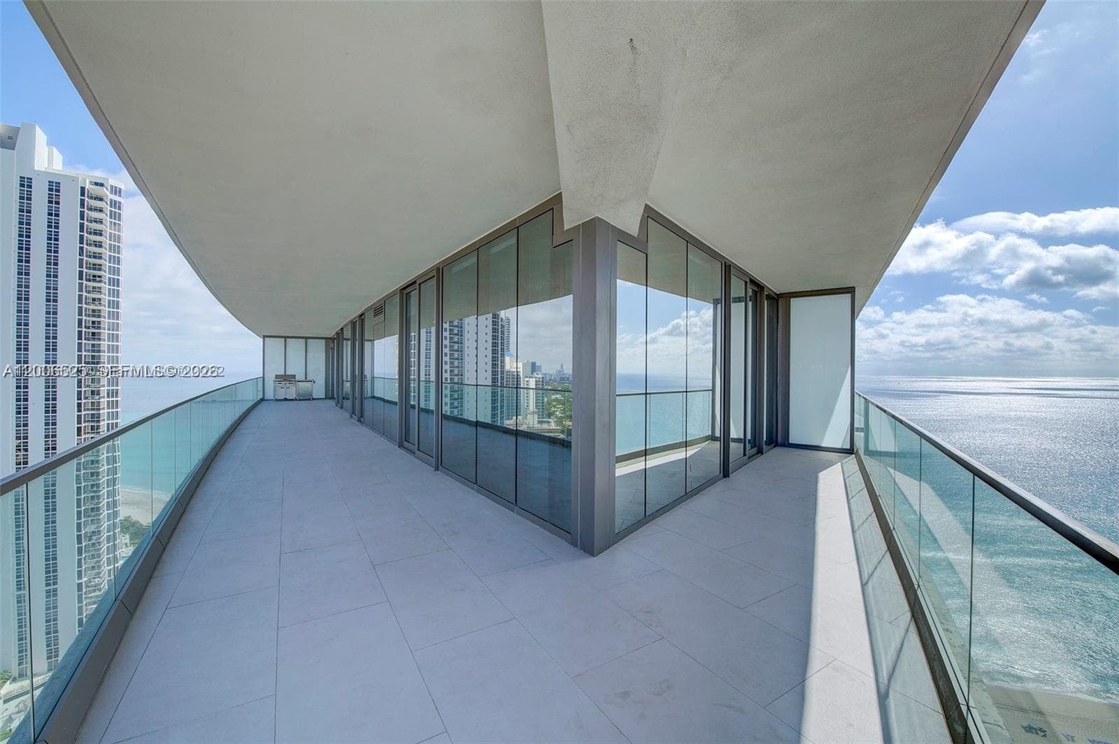 18975 Collins Ave 2205 photo 22