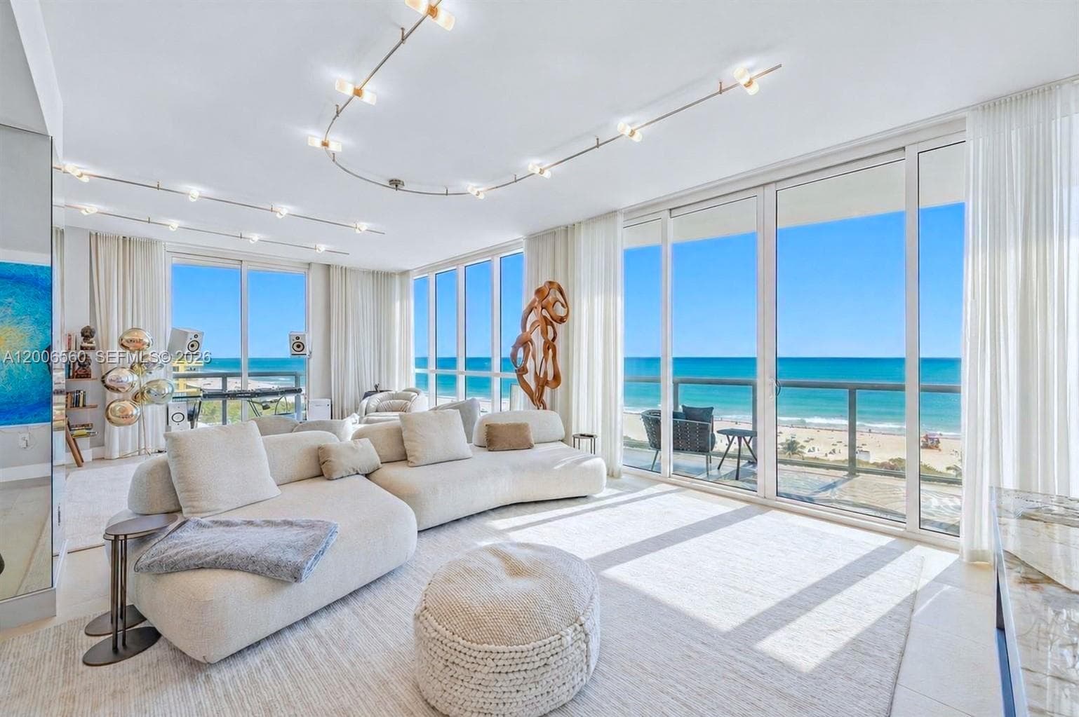 50 Pointe Dr 4
