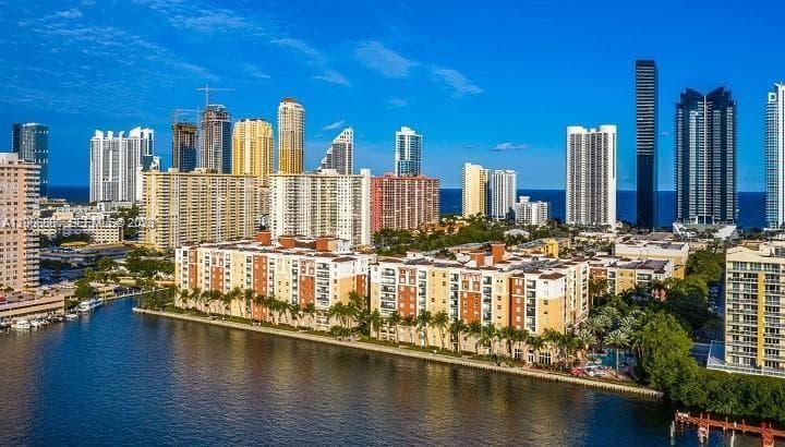 17150 Bay Rd 2602 photo 4