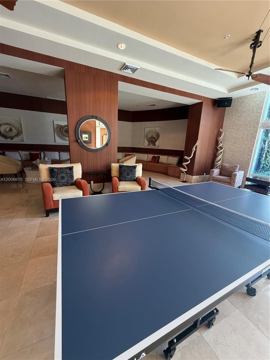 1945 Ocean Dr 603 photo 7