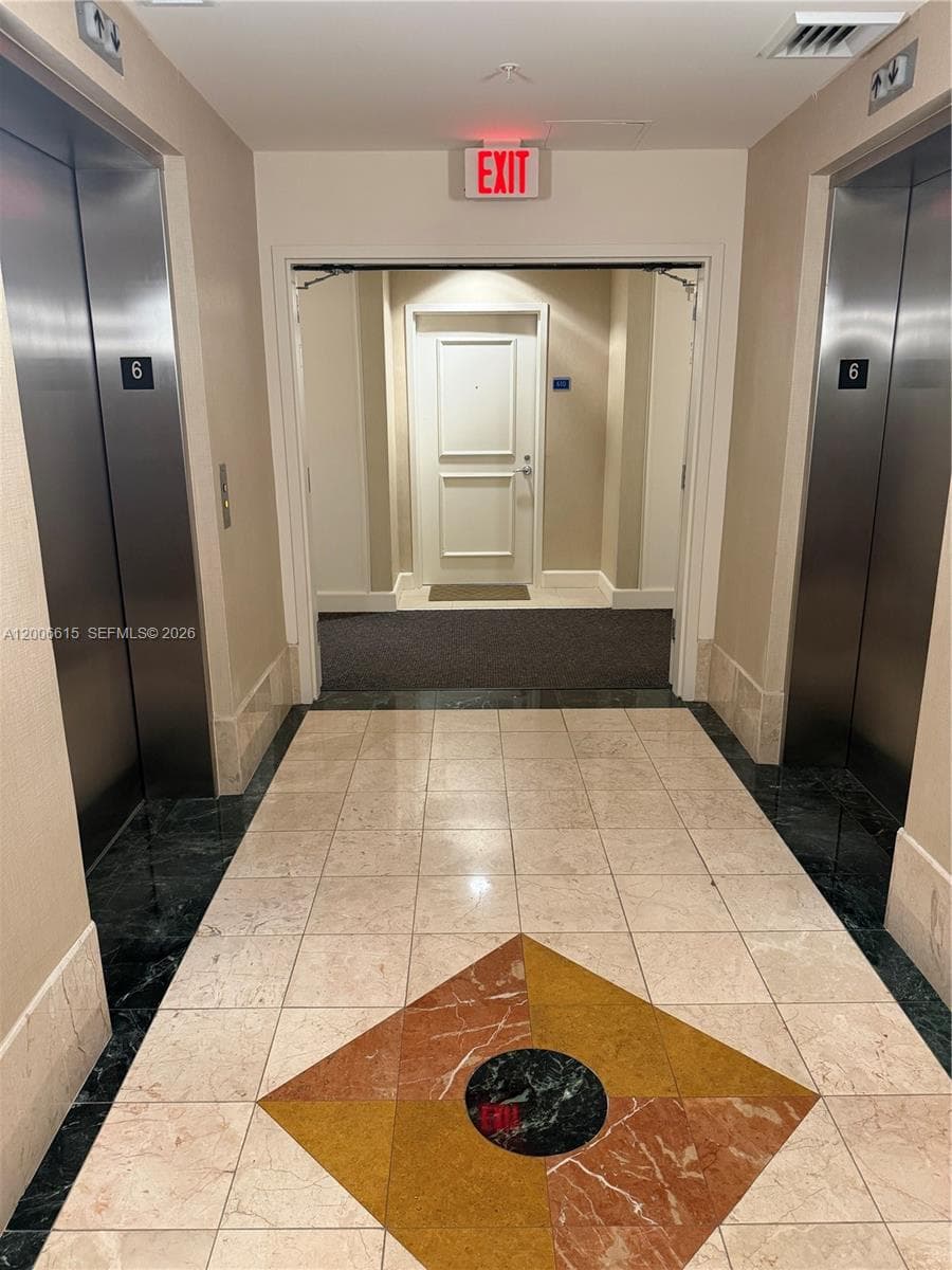 1945 Ocean Dr 603 photo 5