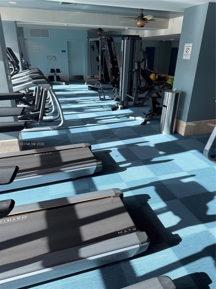 1945 Ocean Dr 603 photo 9