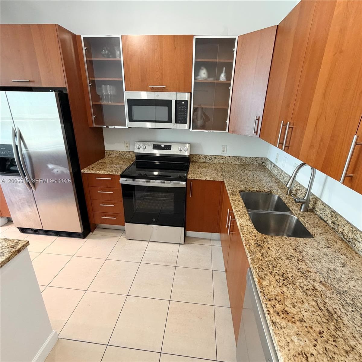 1945 Ocean Dr 603 photo 19