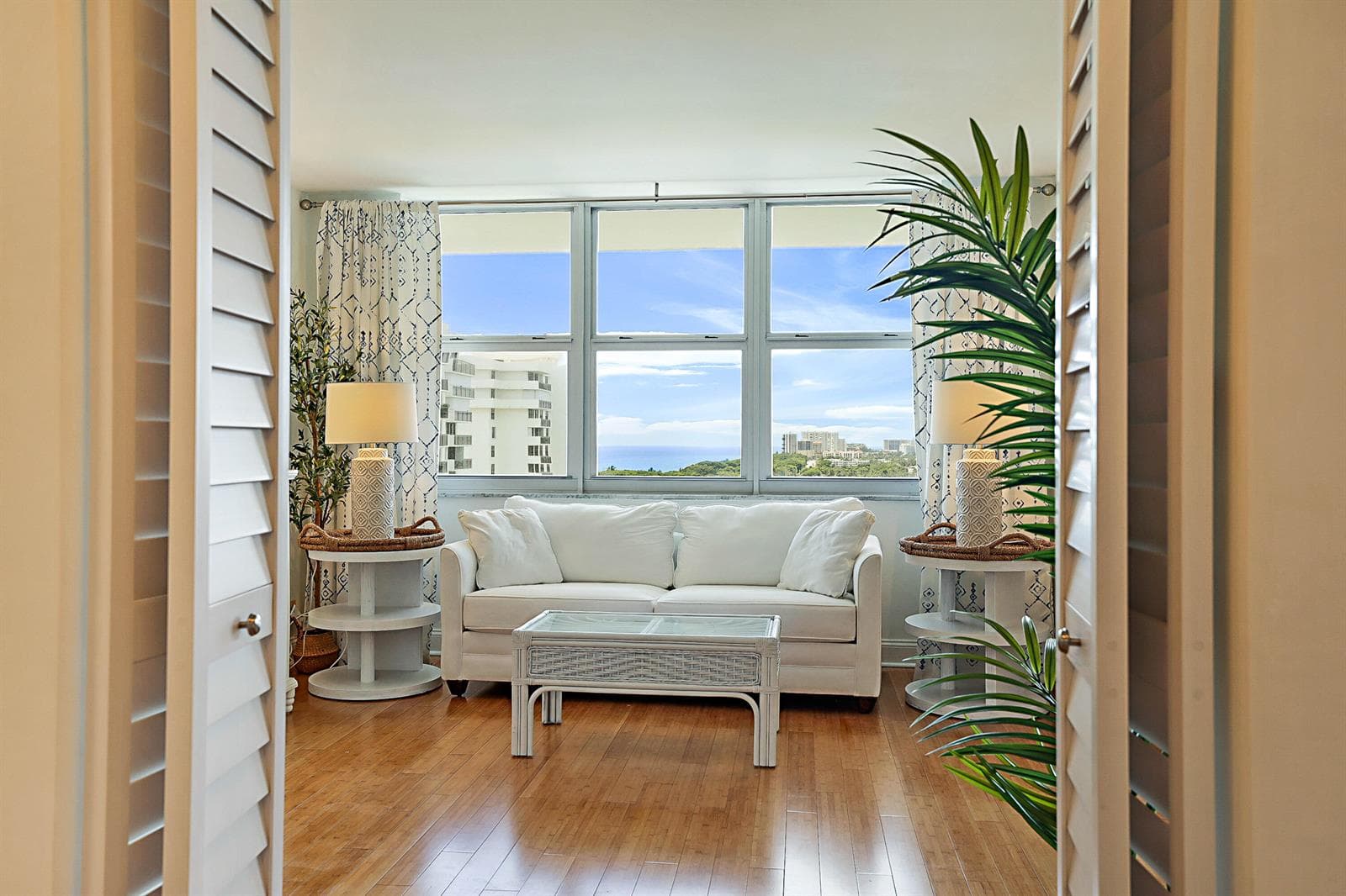 2121 N Ocean Boulevard 1507w photo 17