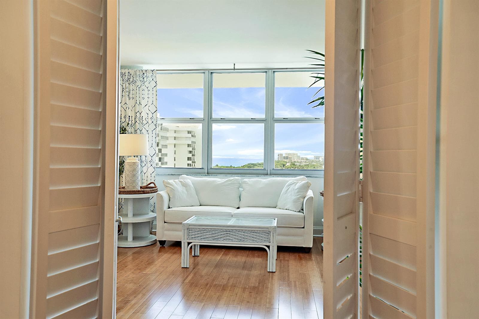 2121 N Ocean Boulevard 1507w photo 18