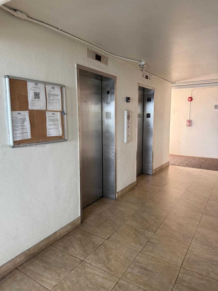 1175 Miami Gardens Dr 703 photo 7