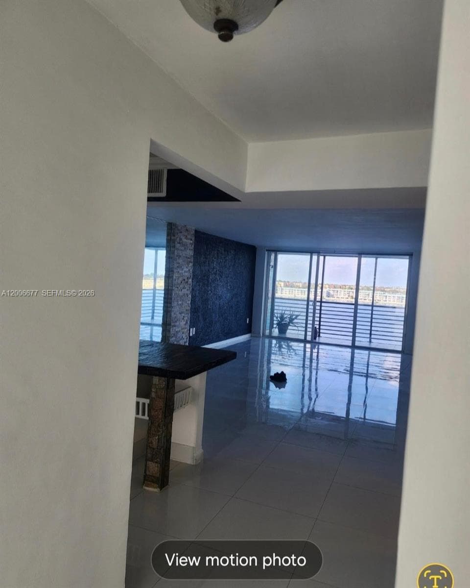 1175 Miami Gardens Dr 703 photo 24