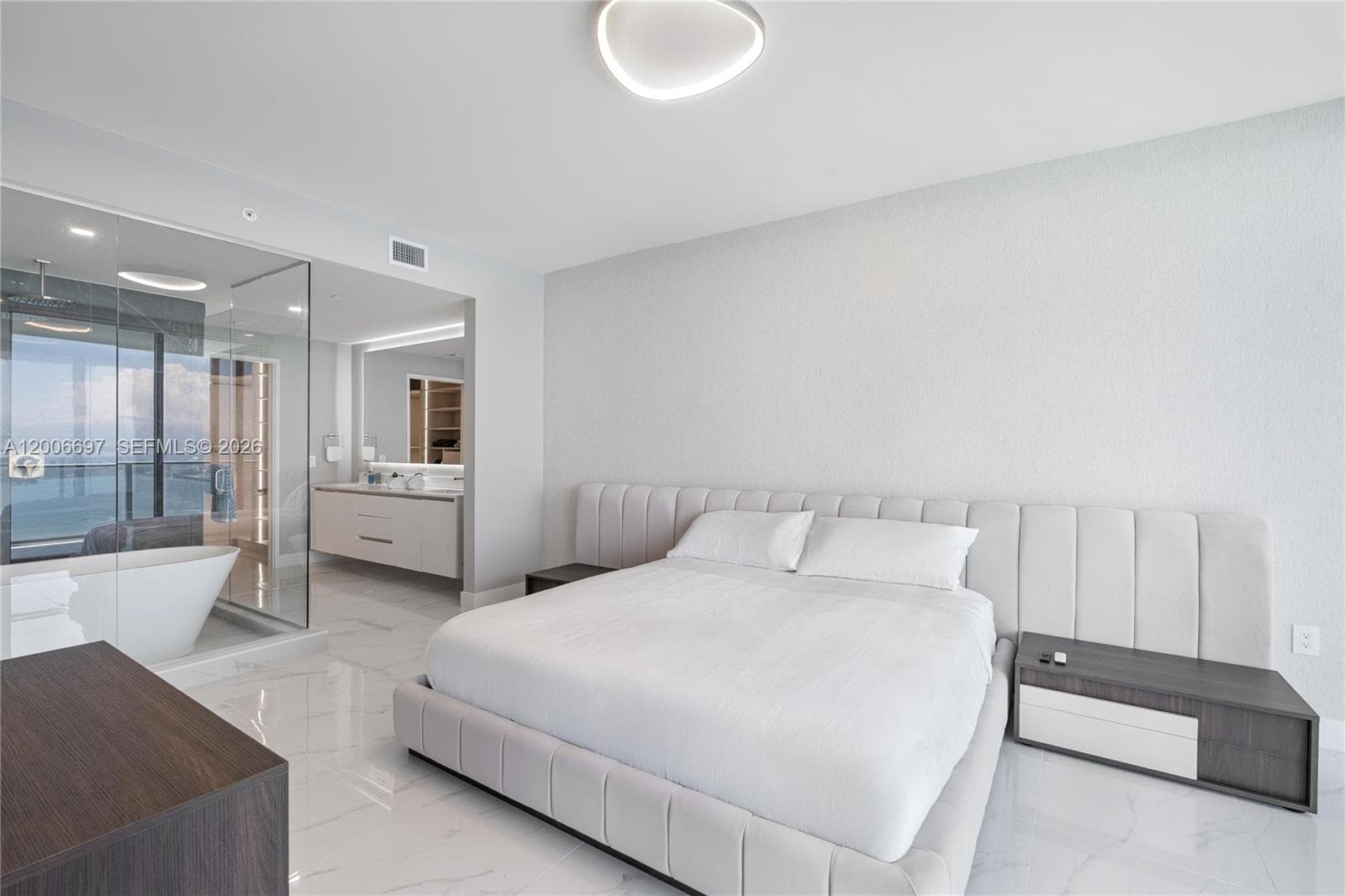 700 24th ST 5407 photo 13