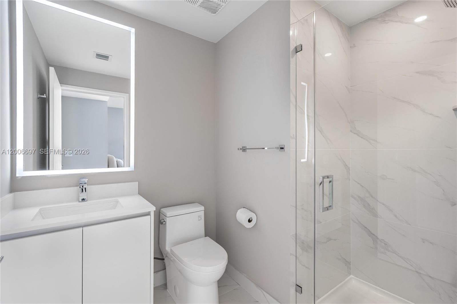 700 24th ST 5407 photo 22