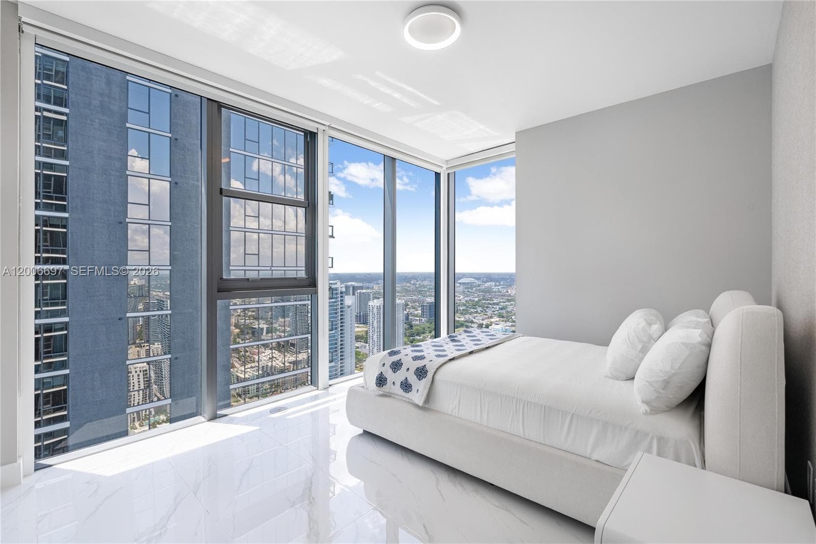 700 24th ST 5407 photo 20