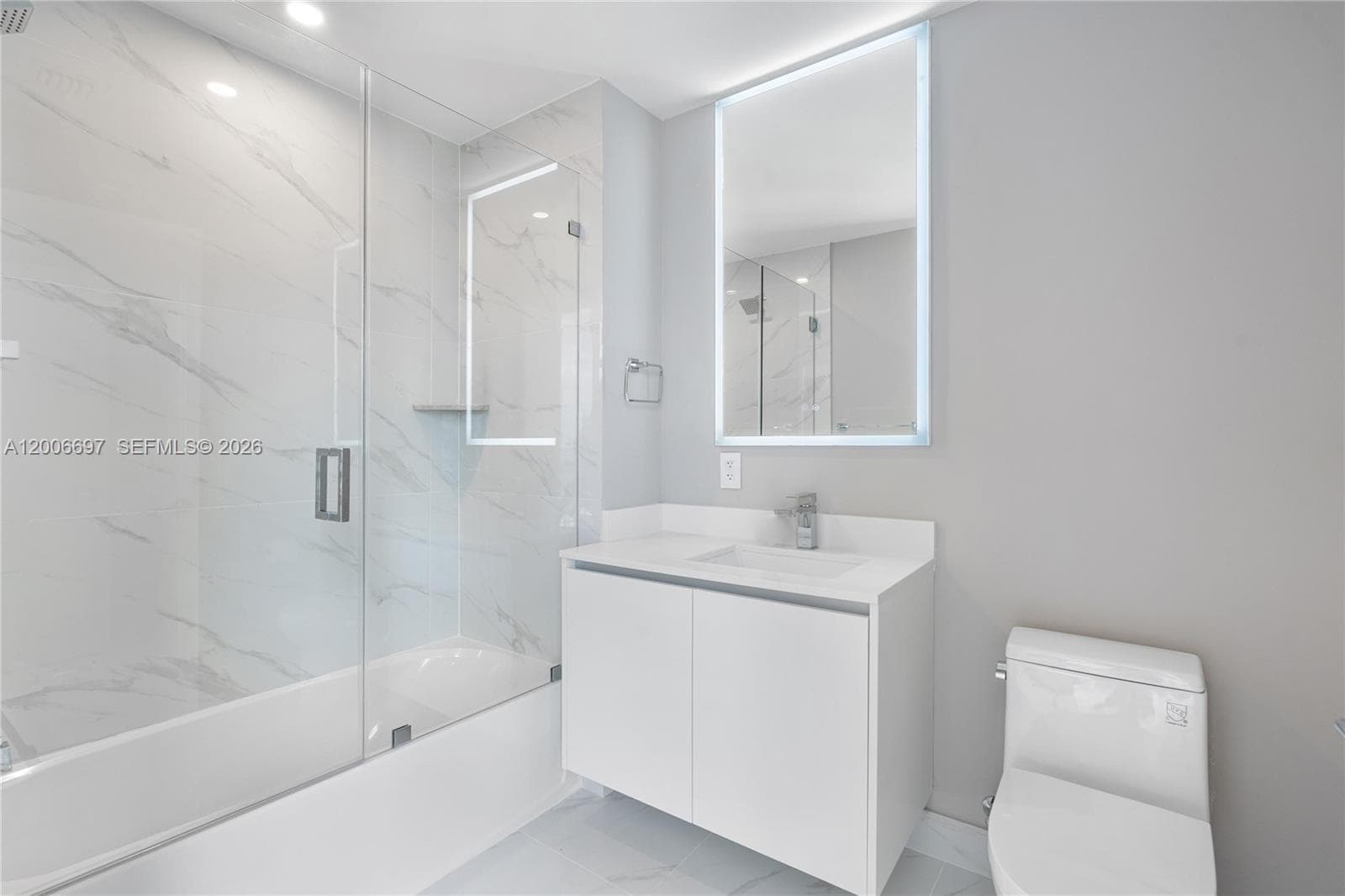 700 24th ST 5407 photo 25