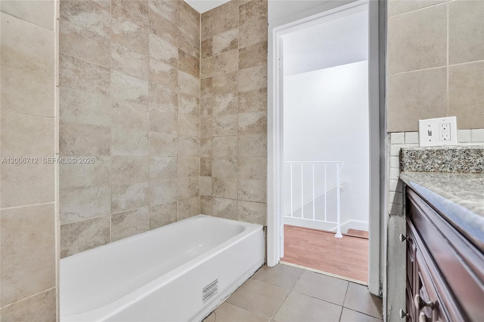 7344 82nd St C114 photo 20