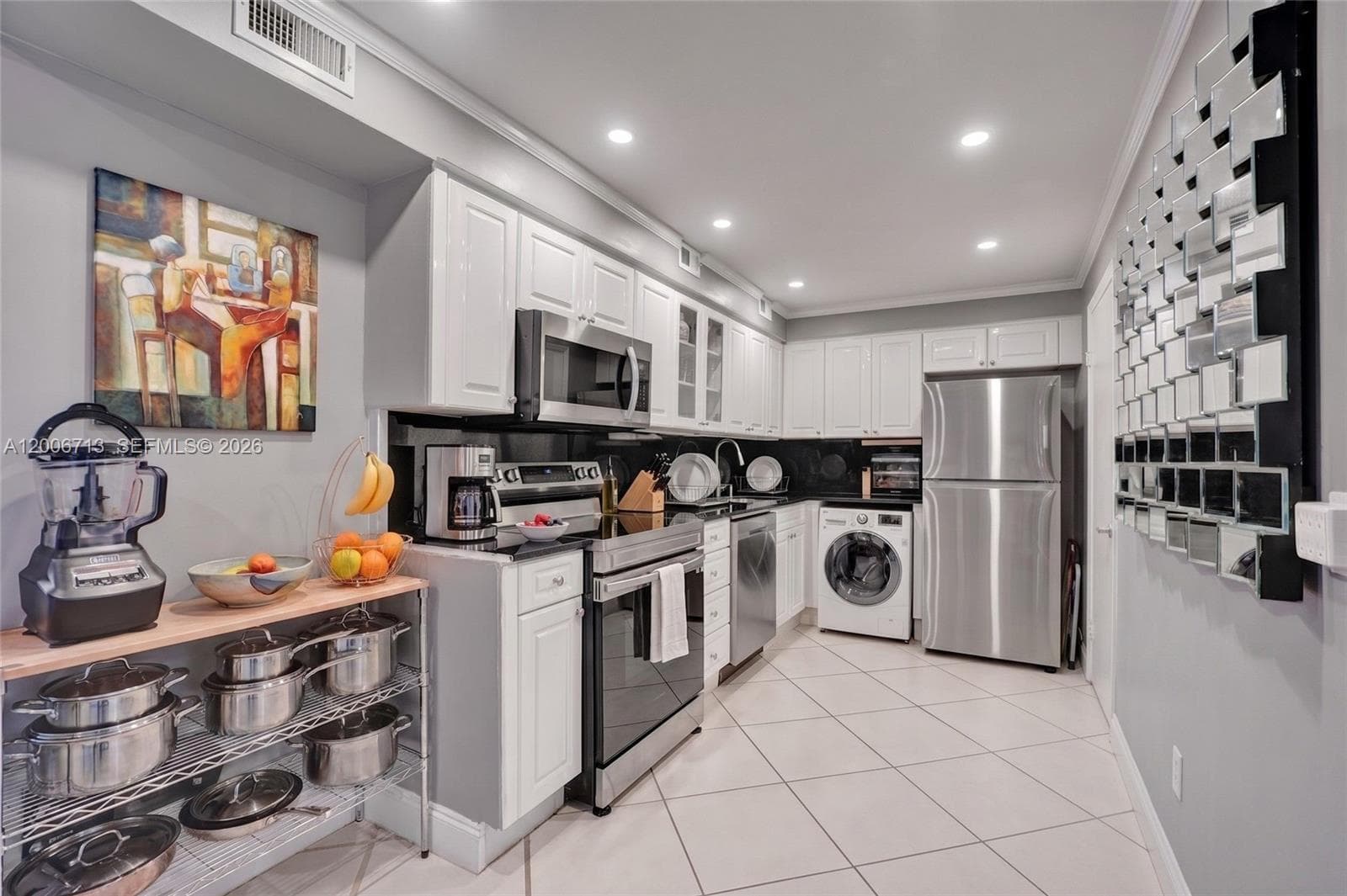 6770 Indian Creek Dr 14C photo 12