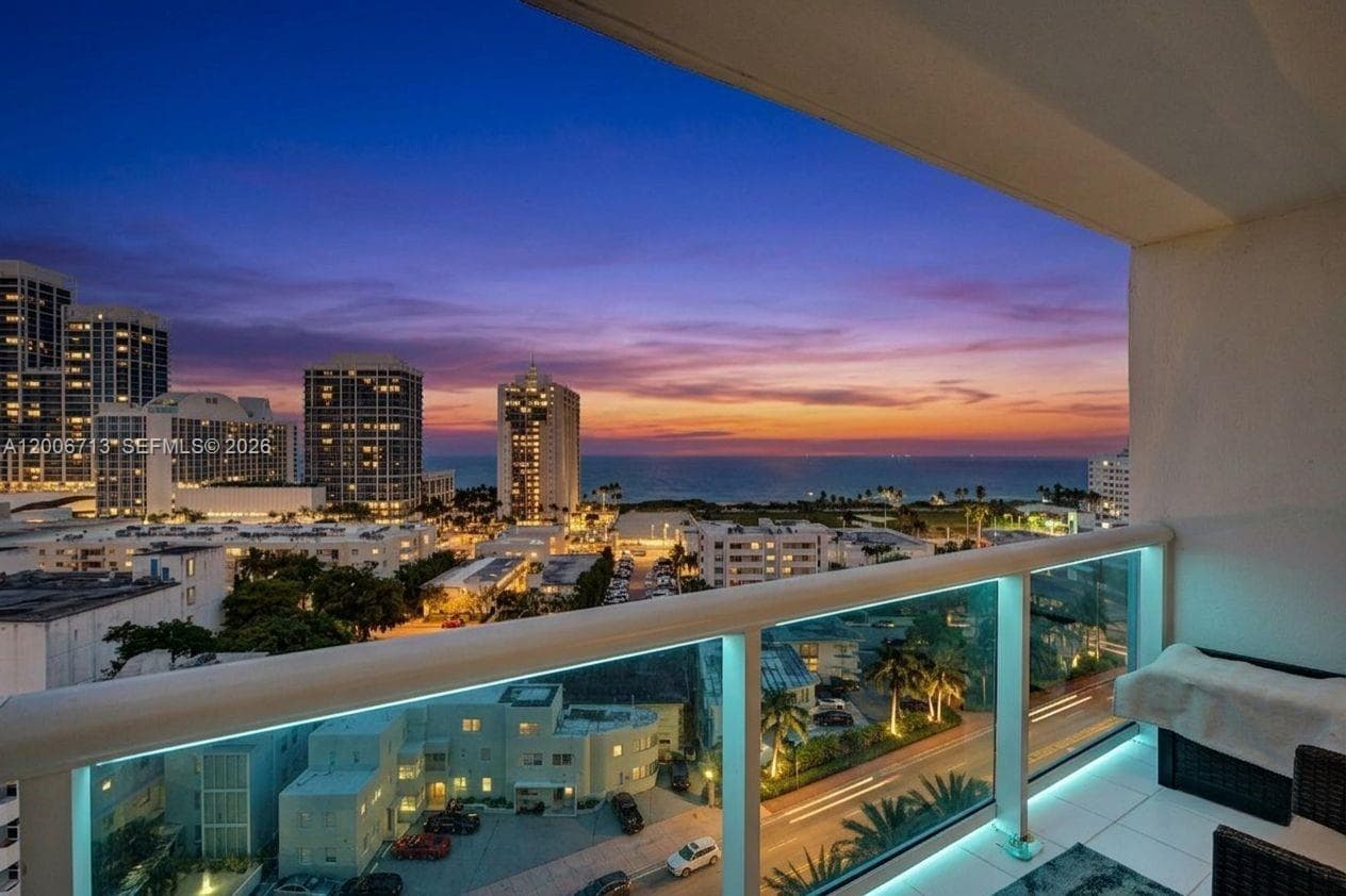 6770 Indian Creek Dr 14C photo 1