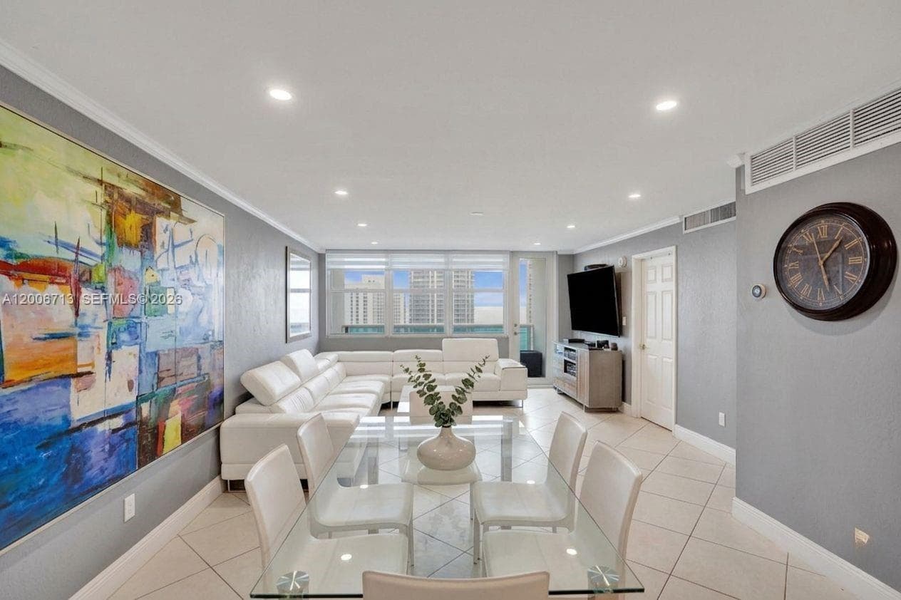 6770 Indian Creek Dr 14C photo 11