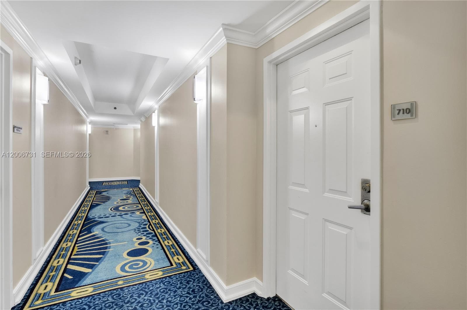 1819 17th St 710 photo 2
