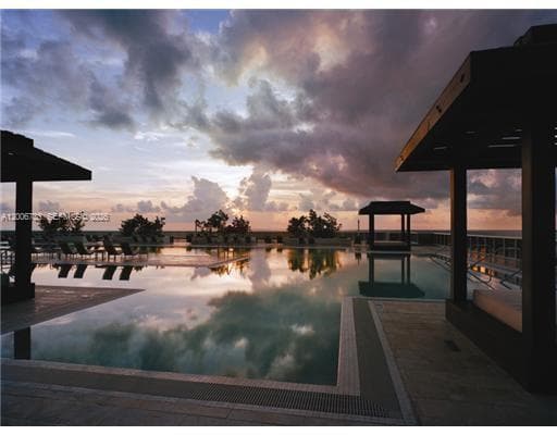 1830 Ocean Dr 1708 photo 21