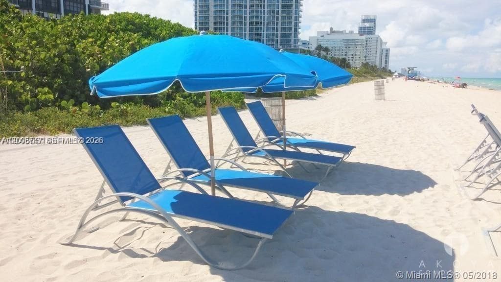 6365 Collins Ave 910 photo 2