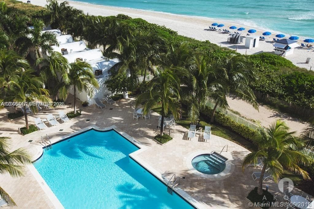 6365 Collins Ave 910 photo 8