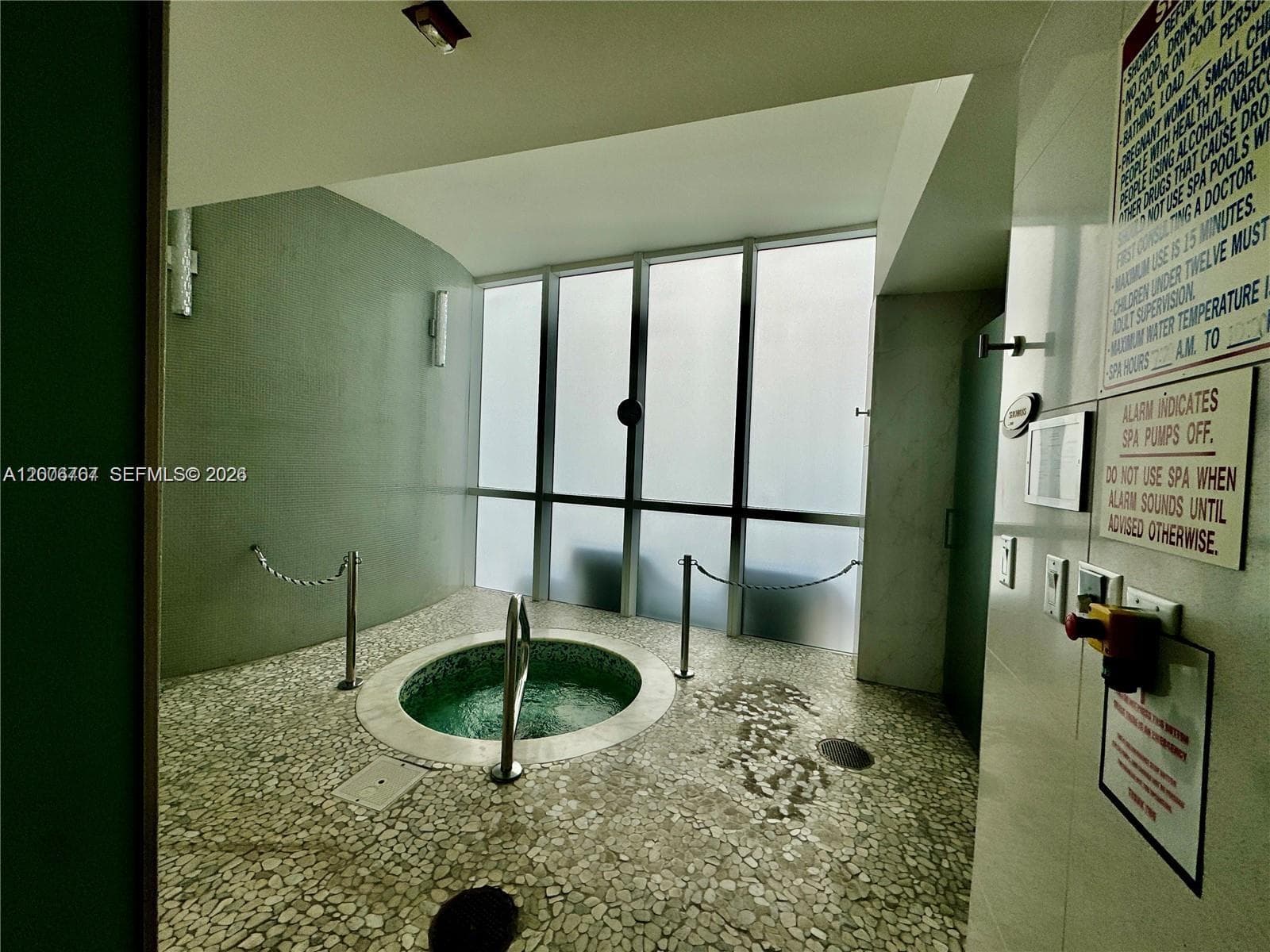 18101 Collins Ave 3901 photo 9