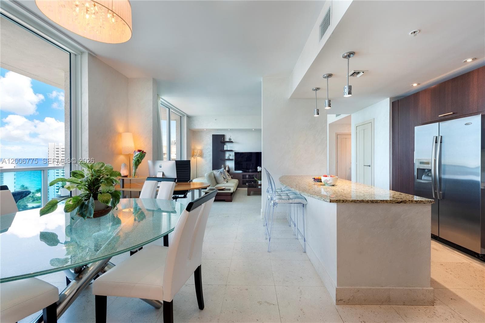 1945 Ocean Dr 1812 photo 7