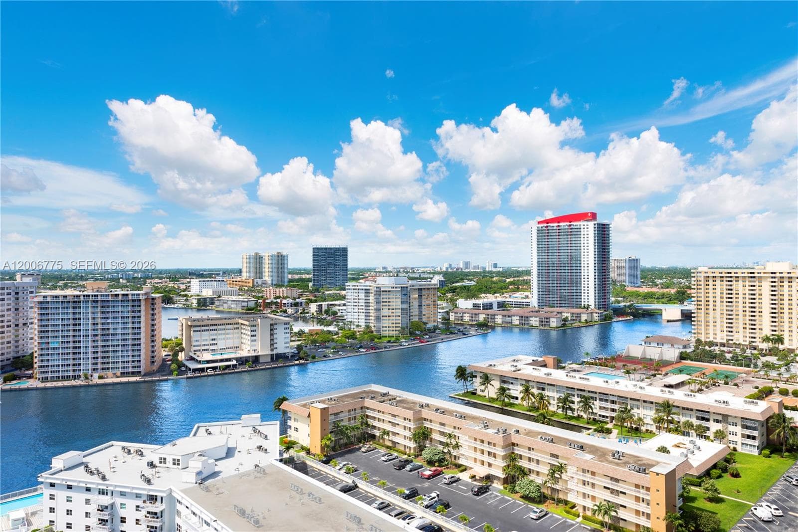 1945 Ocean Dr 1812 photo 10