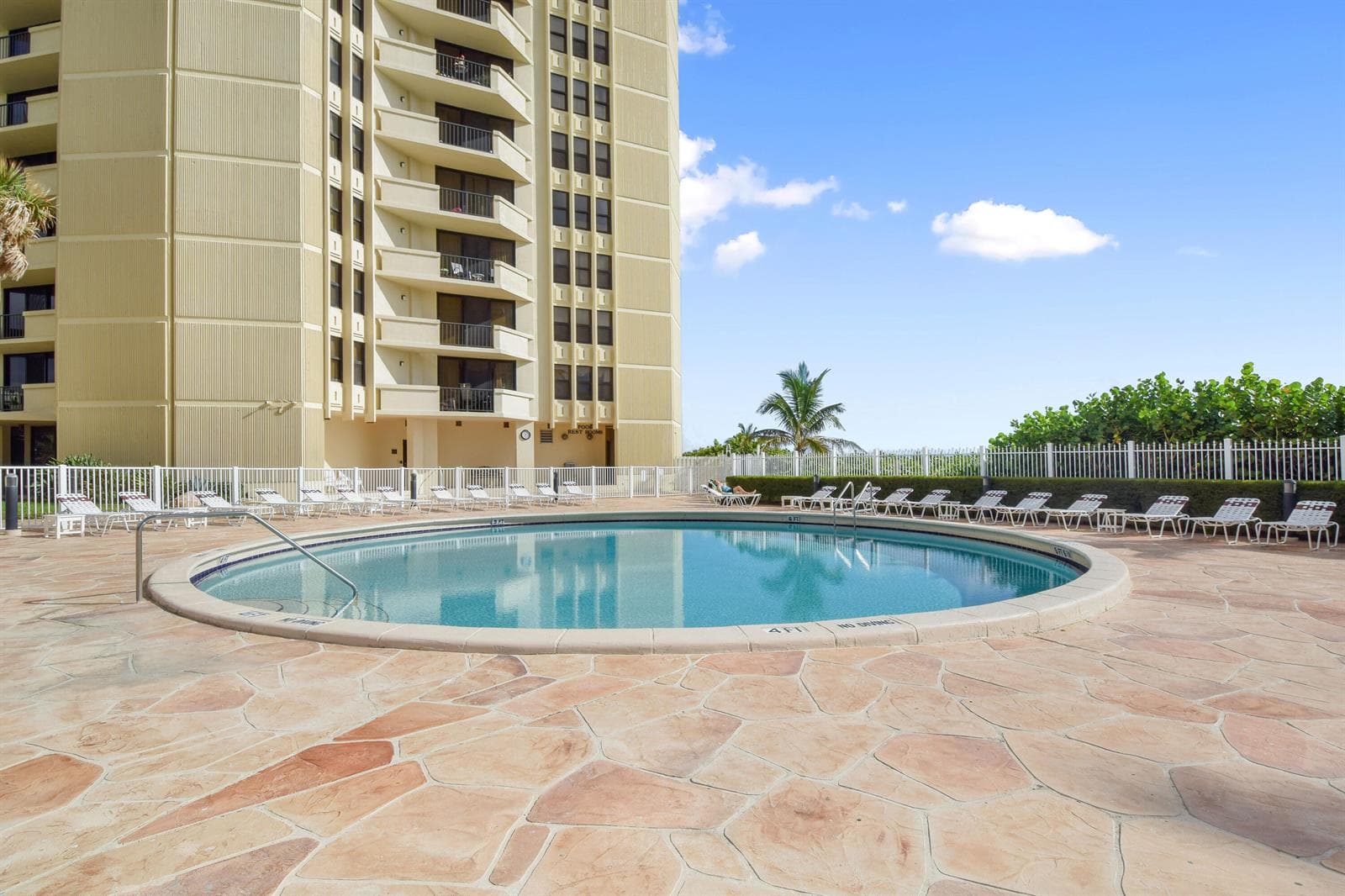 2800 N Ocean Drive A-8b photo 14