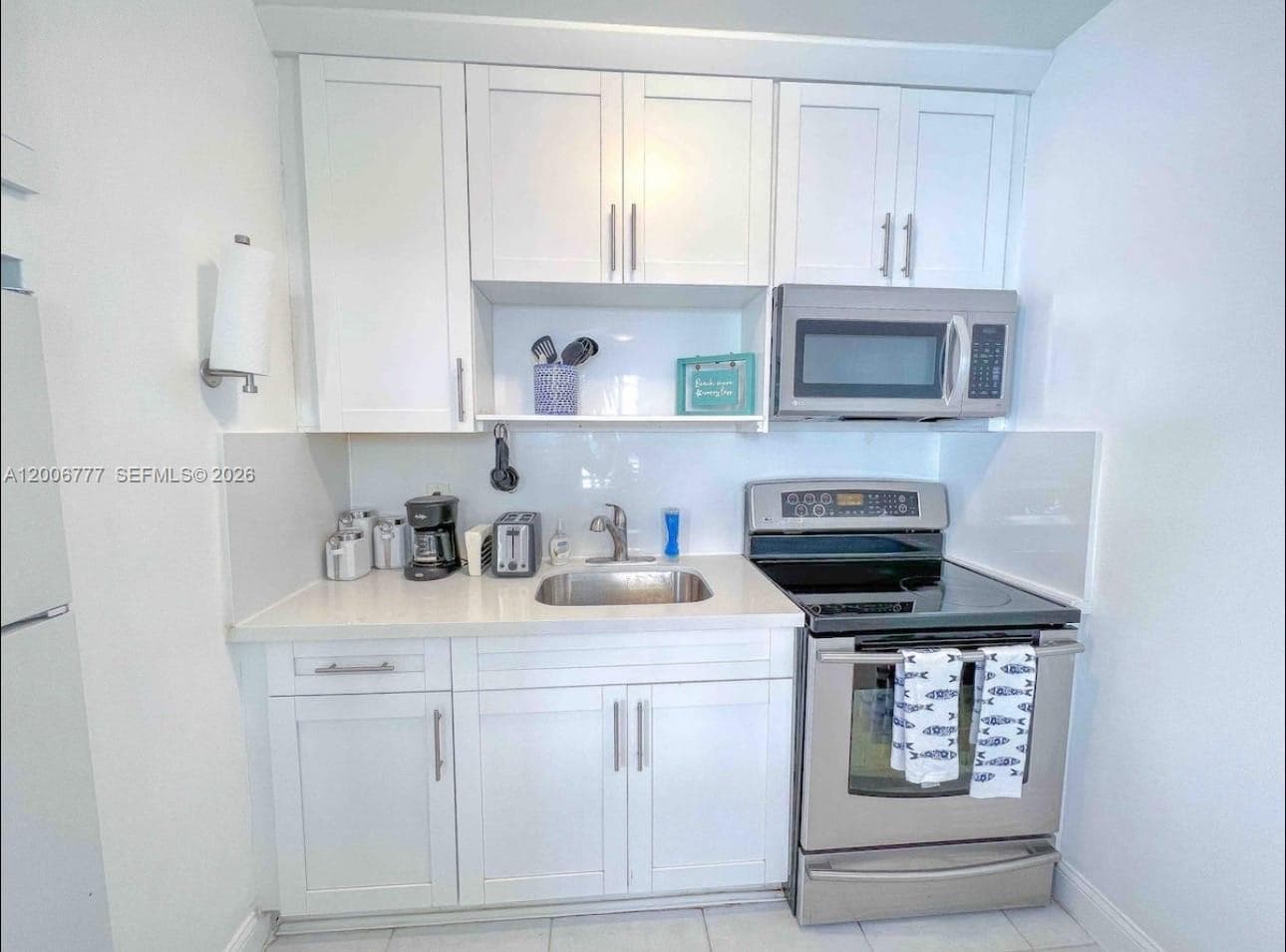 326 Wilson St 205 photo 2