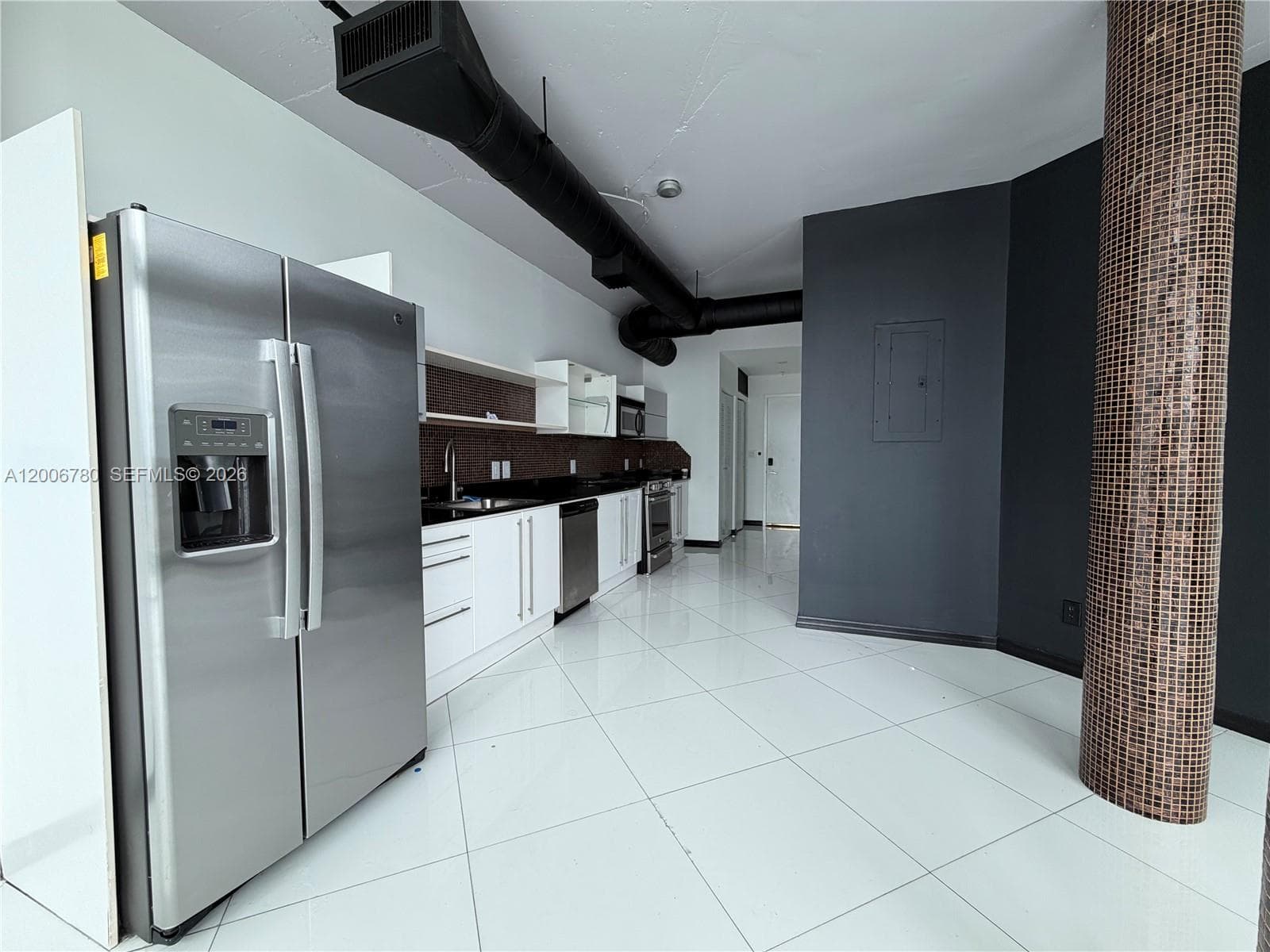 690 1st Ct PHI-01 photo 17