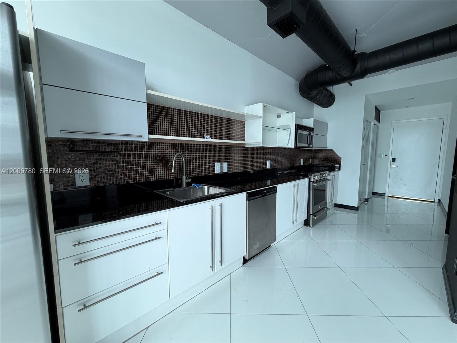 690 1st Ct PHI-01 photo 18