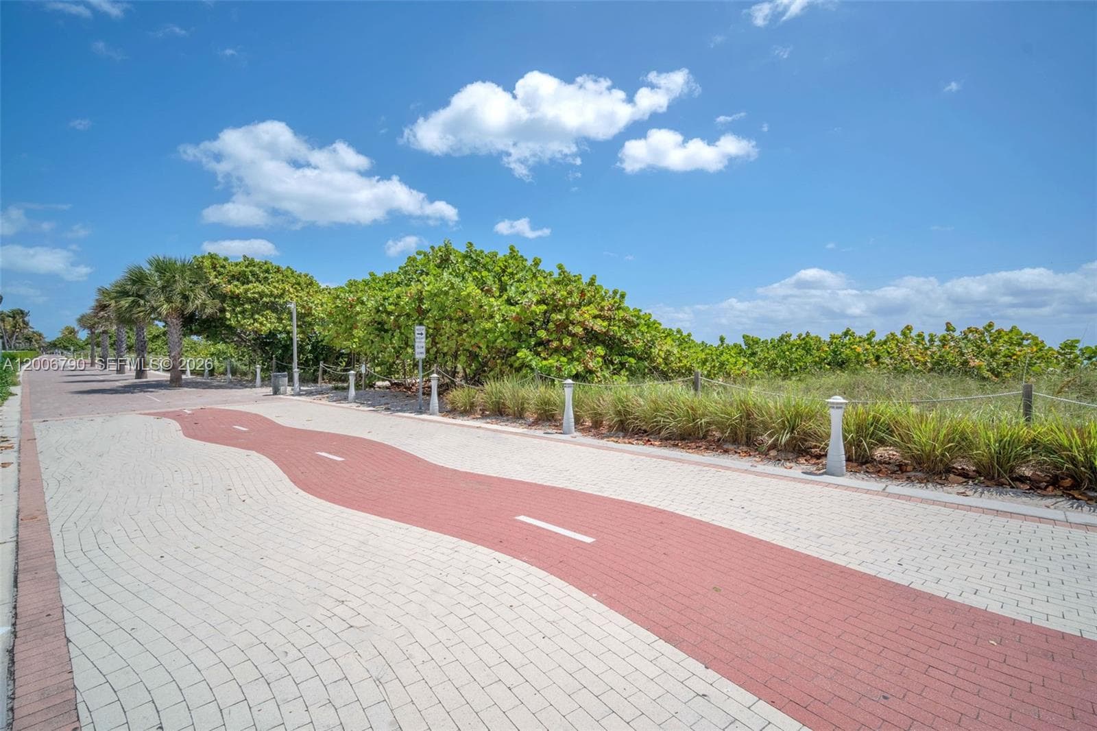 5313 Collins Ave 204 photo 25