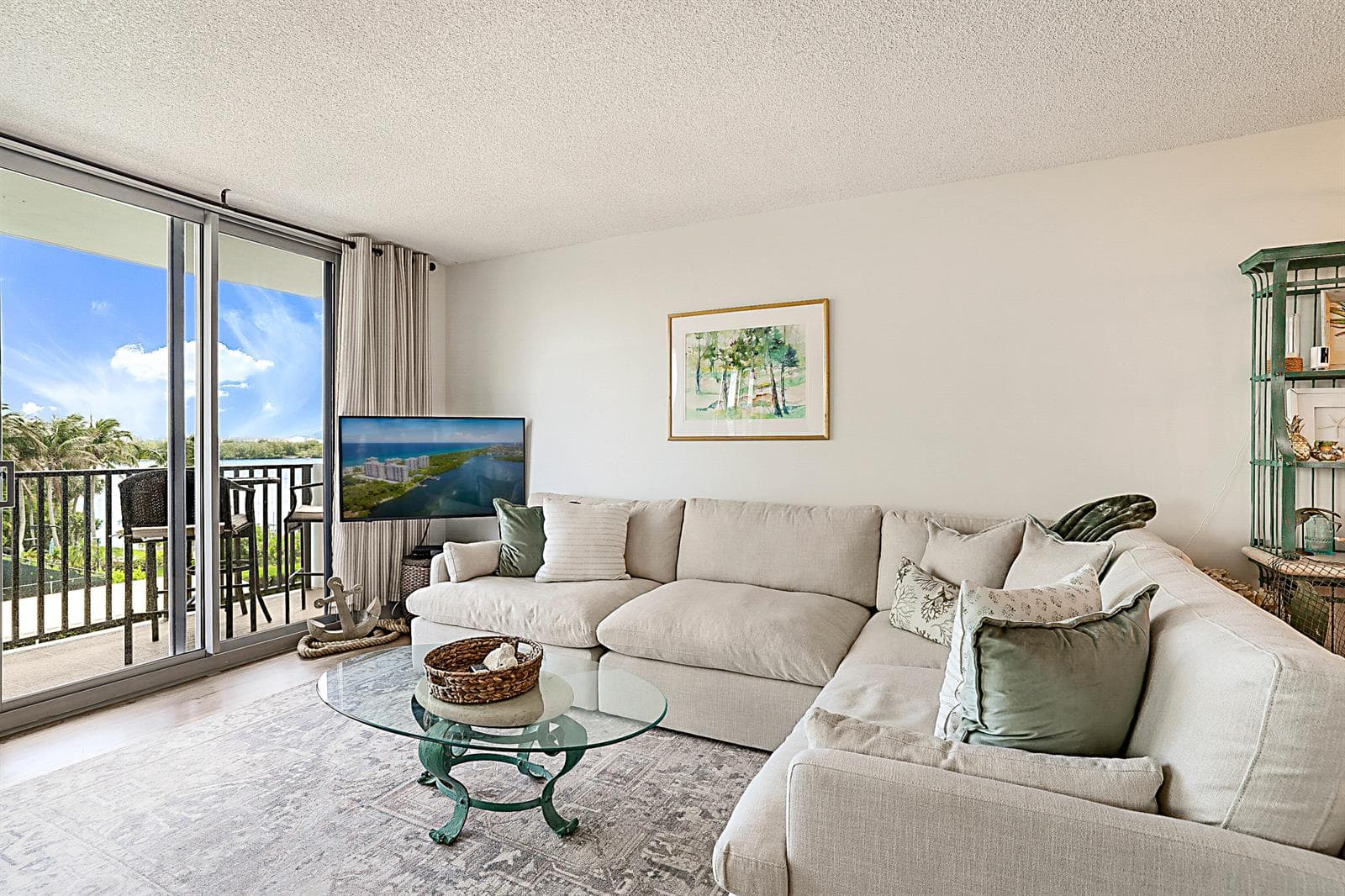 2121 N Ocean Boulevard 407w photo 6