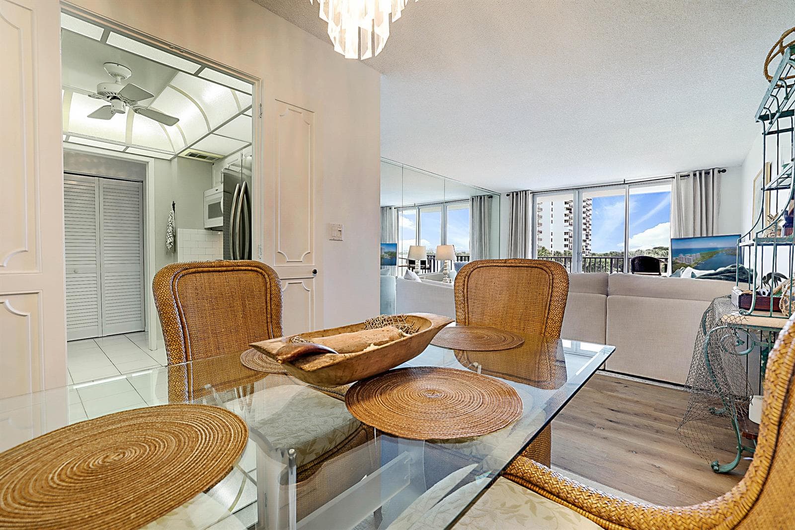 2121 N Ocean Boulevard 407w photo 14