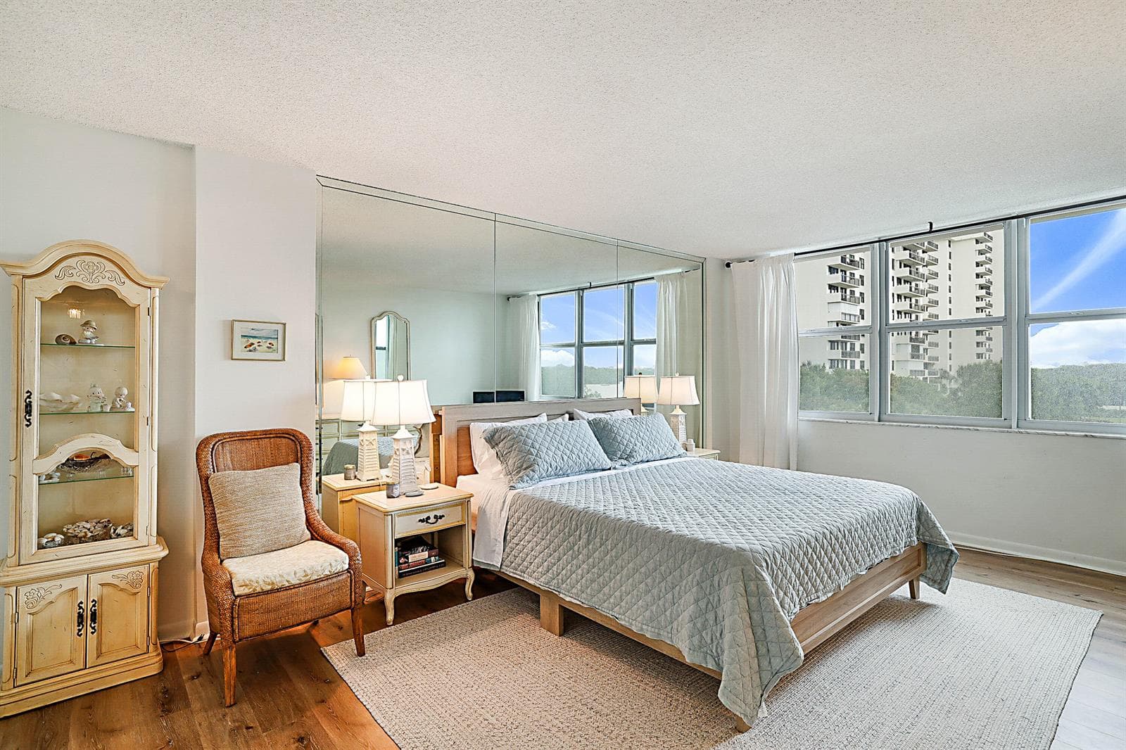 2121 N Ocean Boulevard 407w photo 25