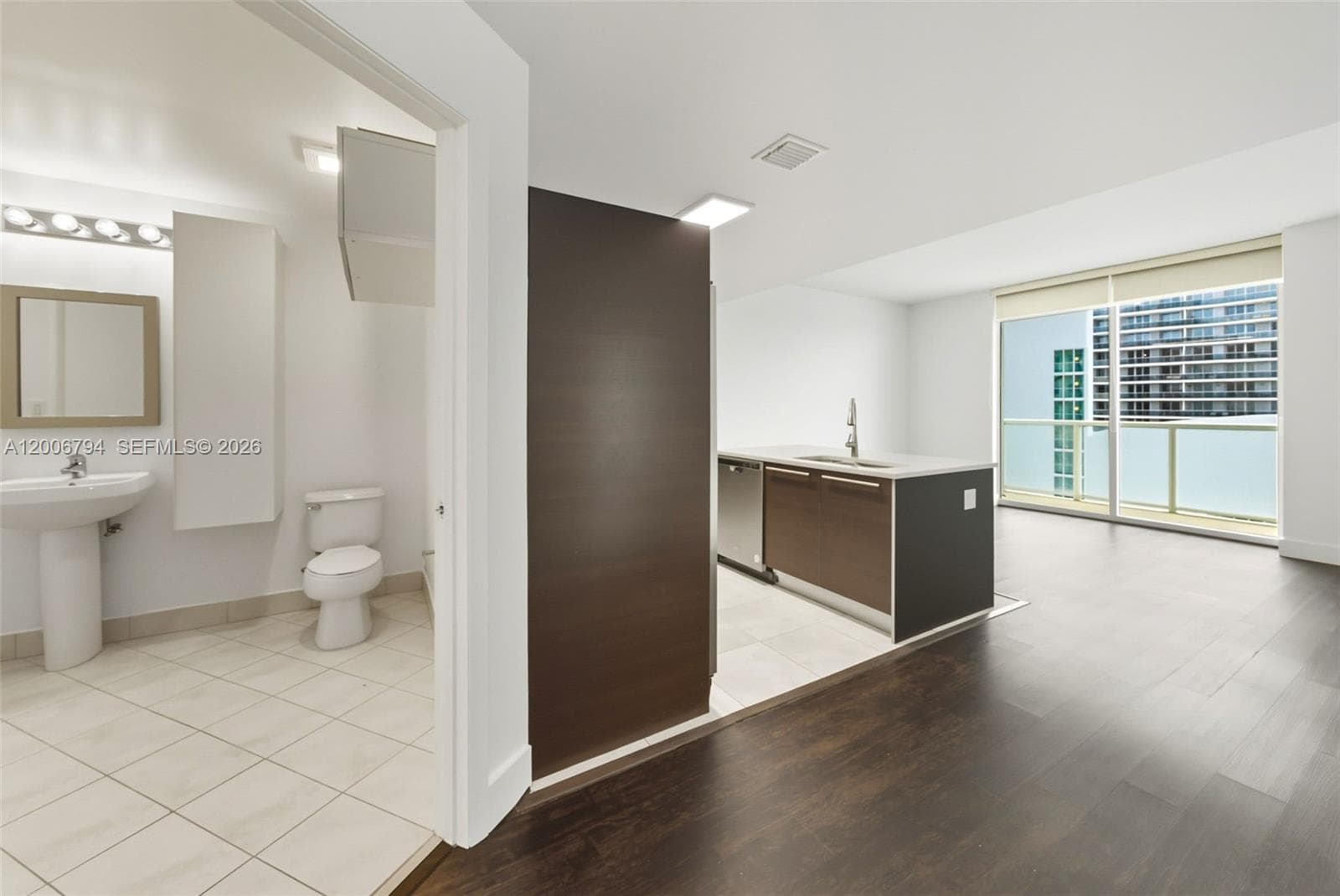 1900 Bayshore Dr 3707 photo 18