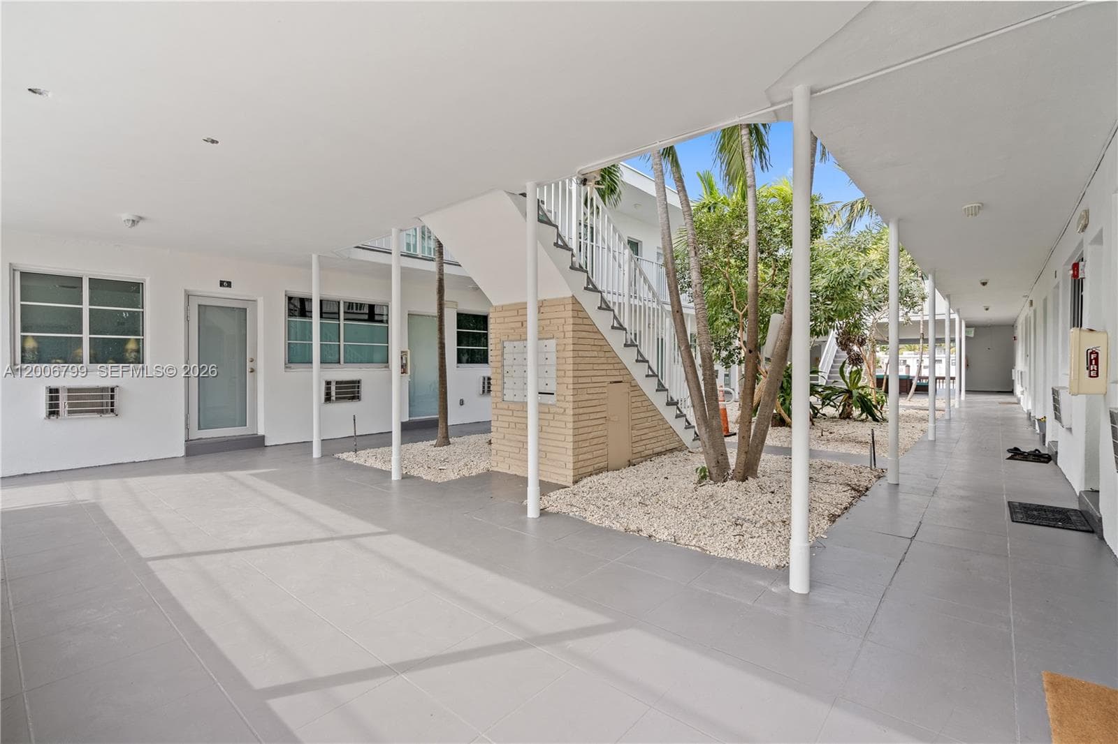 7930 Tatum Waterway Dr S14 photo 11