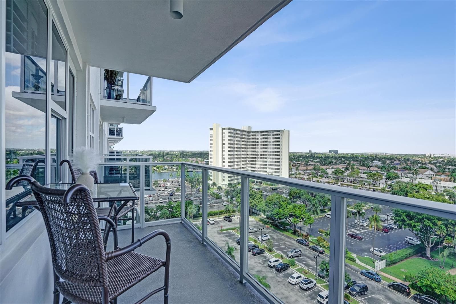 3333 NE 34th Street 1006 photo 23