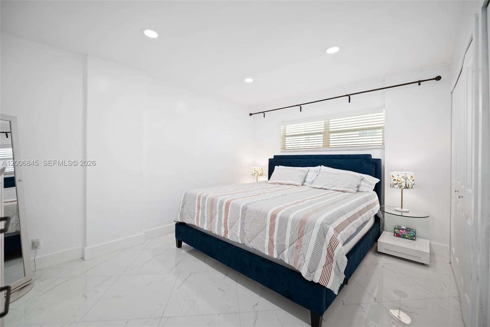 710 Ocean Blvd 1010 photo 13