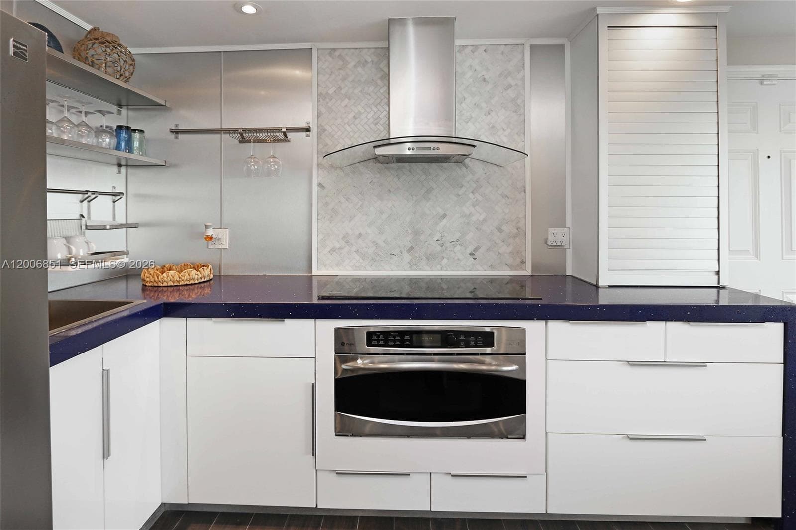 3300 Surf Rd 17A photo 14