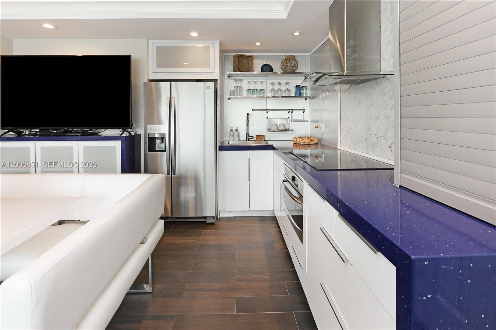 3300 Surf Rd 17A photo 8