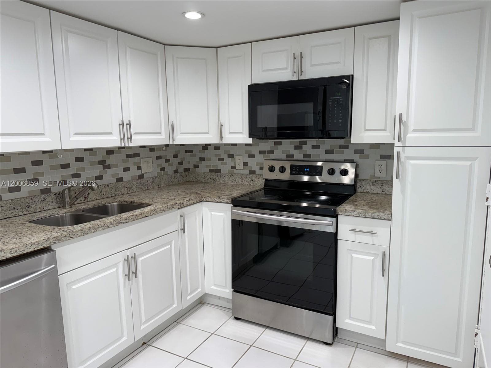 400 Kings Point Dr 608 photo 4