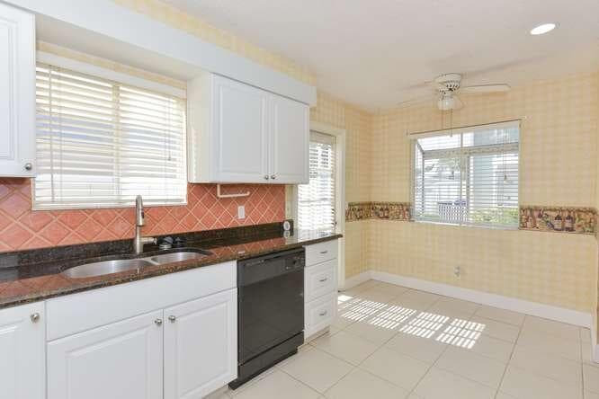 6158 Riverwalk Lane 1 photo 3
