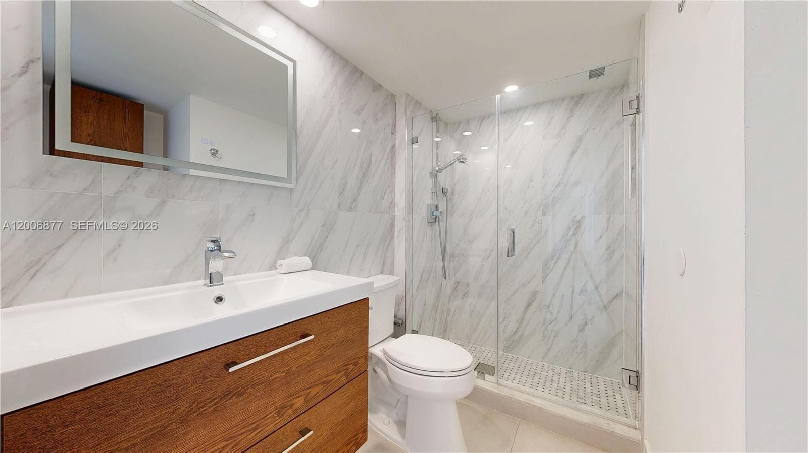 3140 Ocean Dr 1205 photo 11