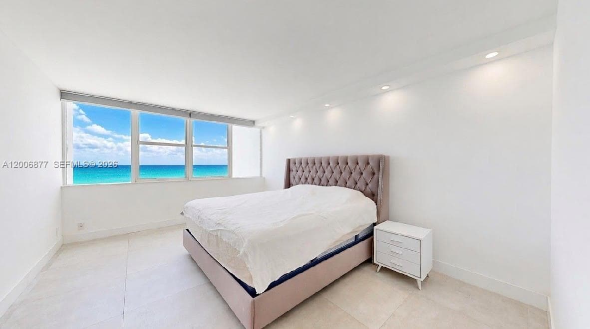 3140 Ocean Dr 1205 photo 8