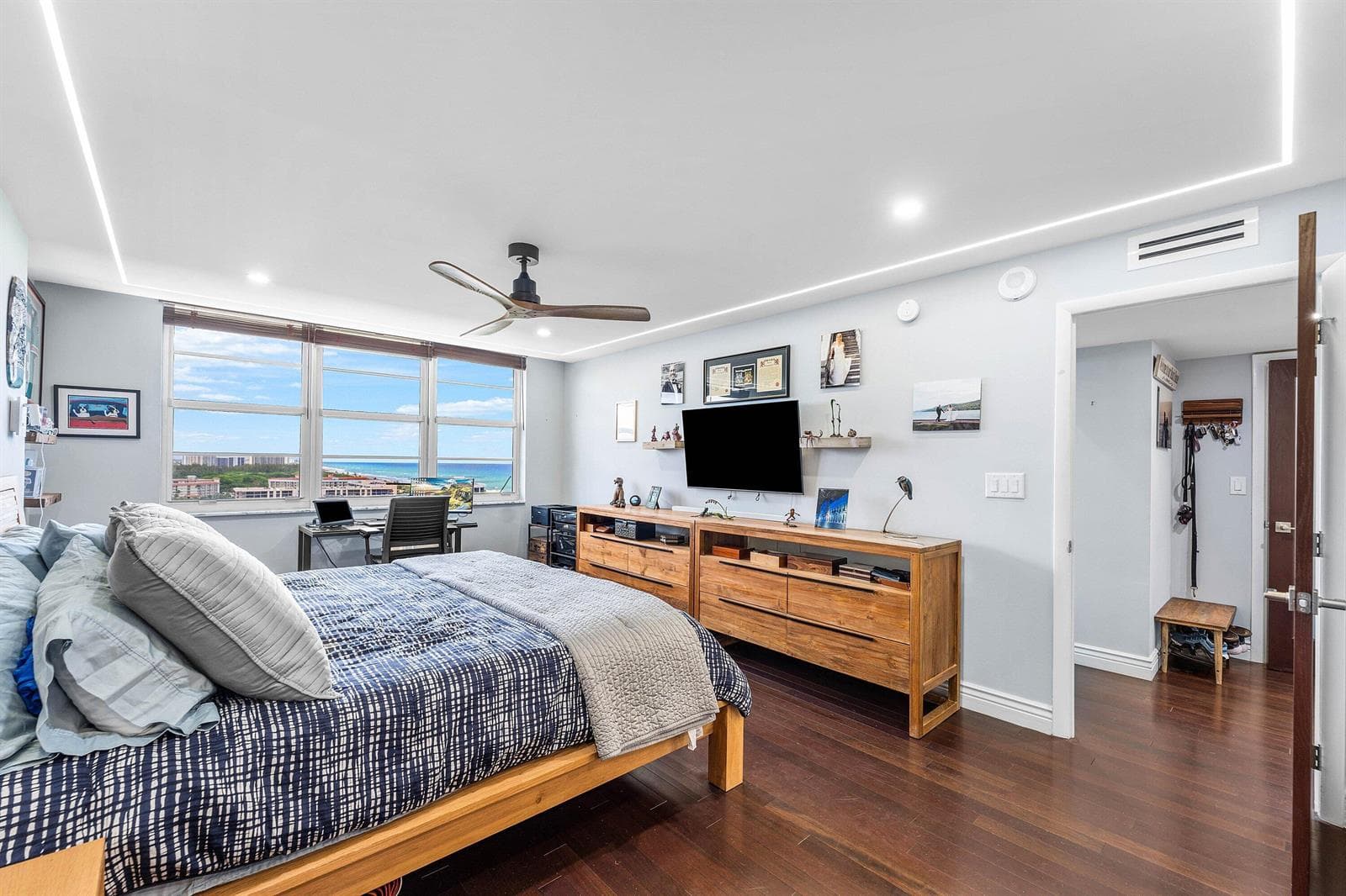 2121 N Ocean Boulevard 1704e photo 22