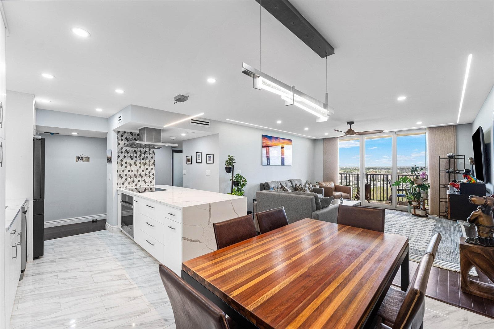 2121 N Ocean Boulevard 1704e photo 7