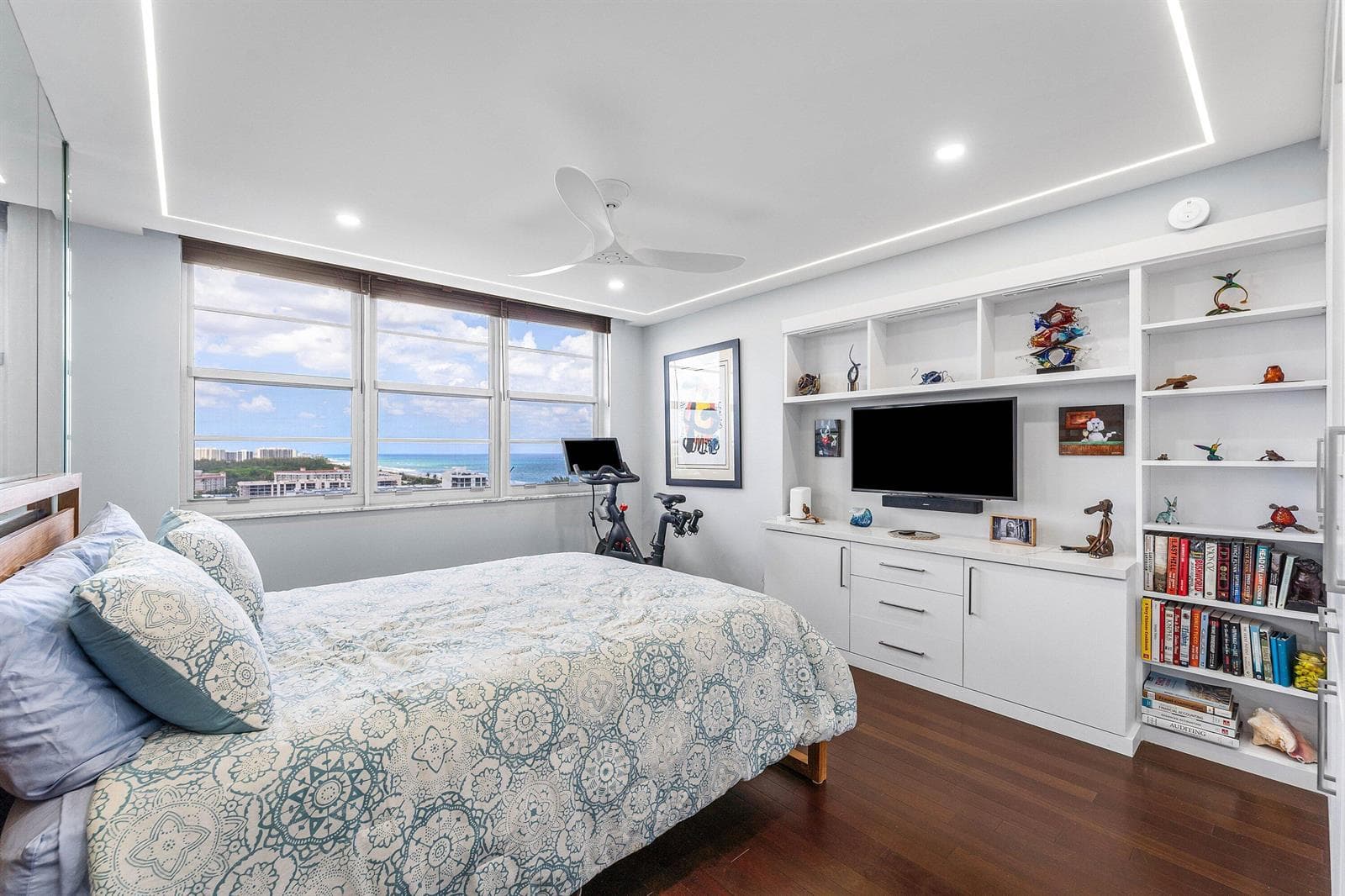 2121 N Ocean Boulevard 1704e photo 20